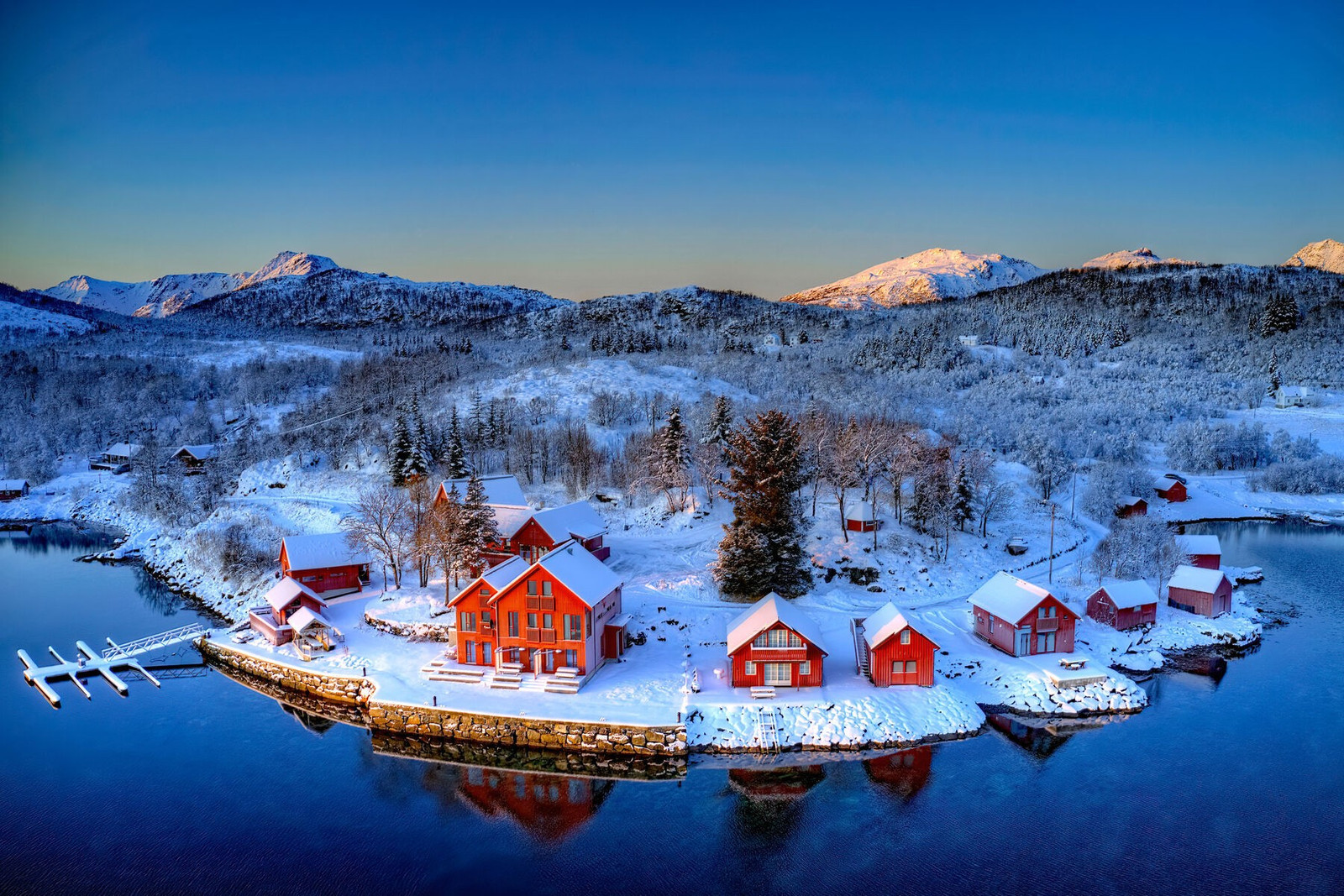 Vesteralen apartment winter