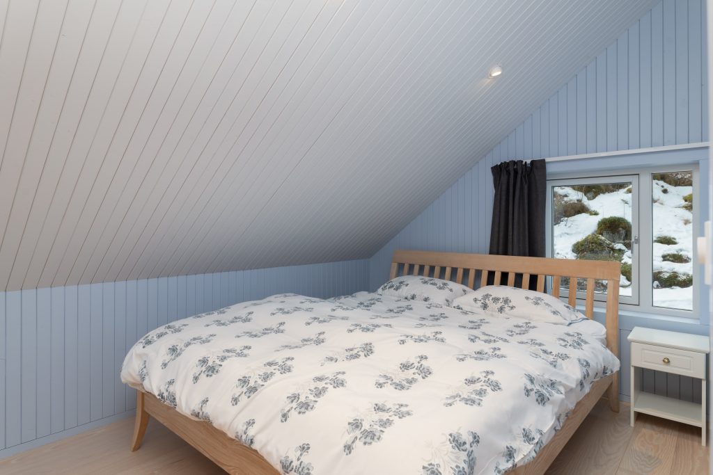 Bedroom1 - The Boathouse - Vesterålen Apartment