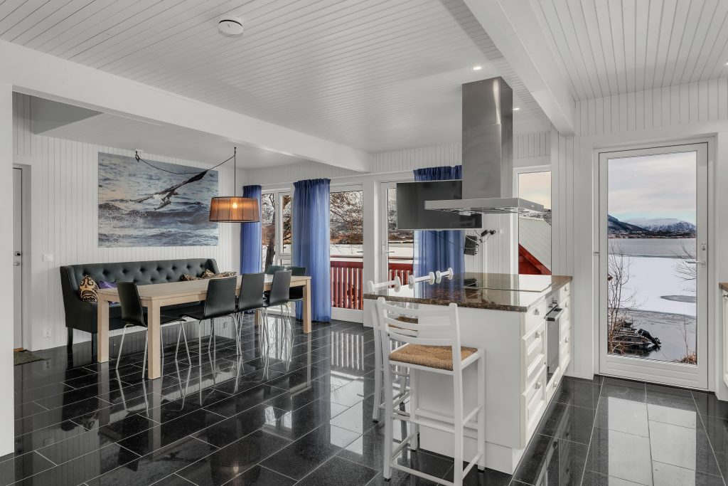 5.1 Kitchen & Livingroom